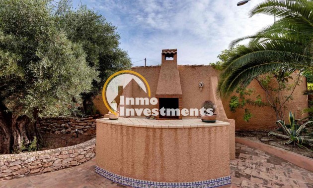 Resale - Villa - Torrevieja - La Siesta