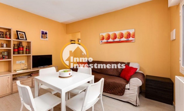Resale - Villa - Torrevieja - La Siesta