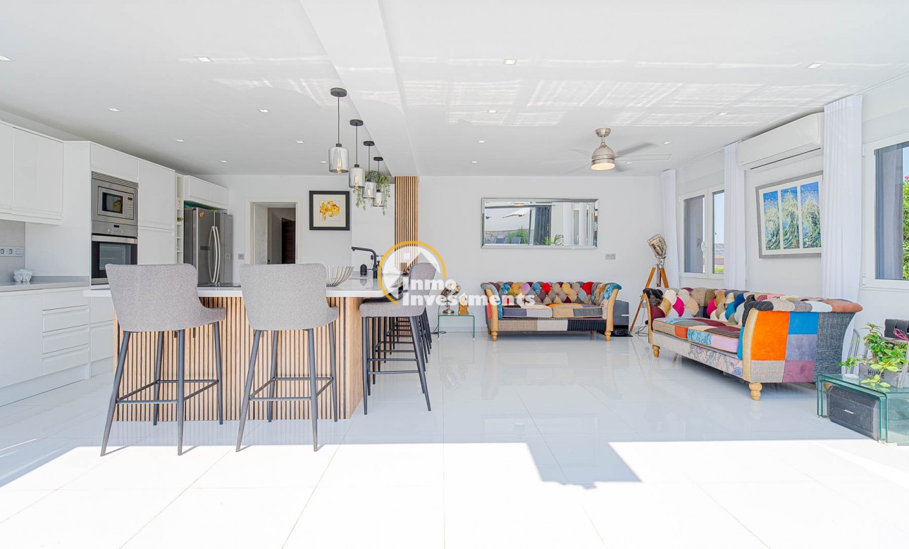 Gebrauchtimmobilien - Villa - Villamartin