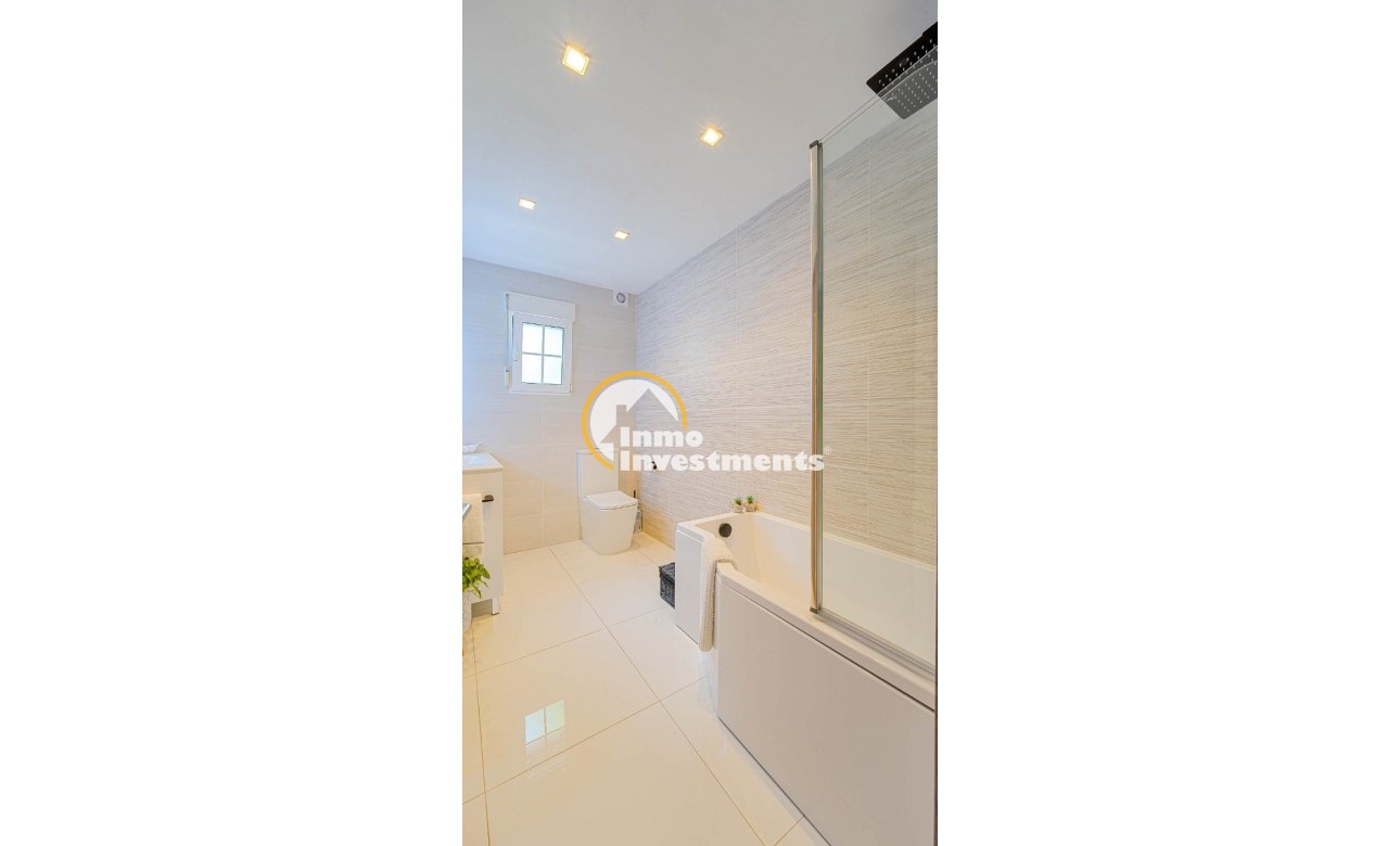 Gebrauchtimmobilien - Villa - Villamartin