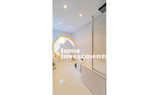 Gebrauchtimmobilien - Villa - Villamartin