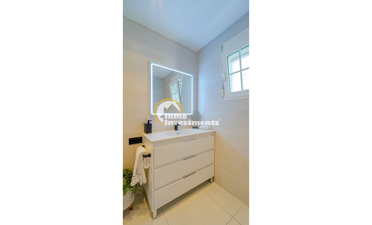 Gebrauchtimmobilien - Villa - Villamartin