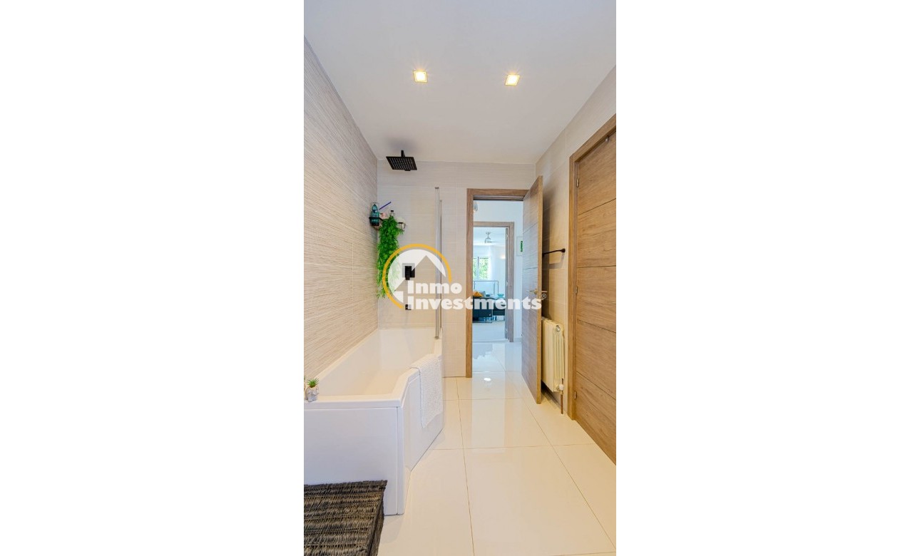 Gebrauchtimmobilien - Villa - Villamartin