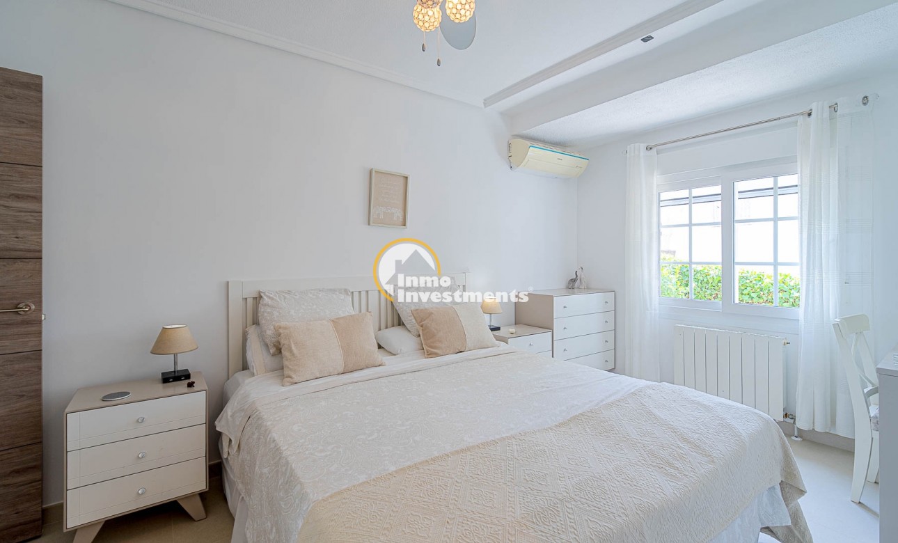 Gebrauchtimmobilien - Villa - Villamartin
