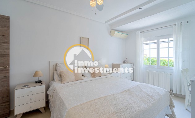 Gebrauchtimmobilien - Villa - Villamartin