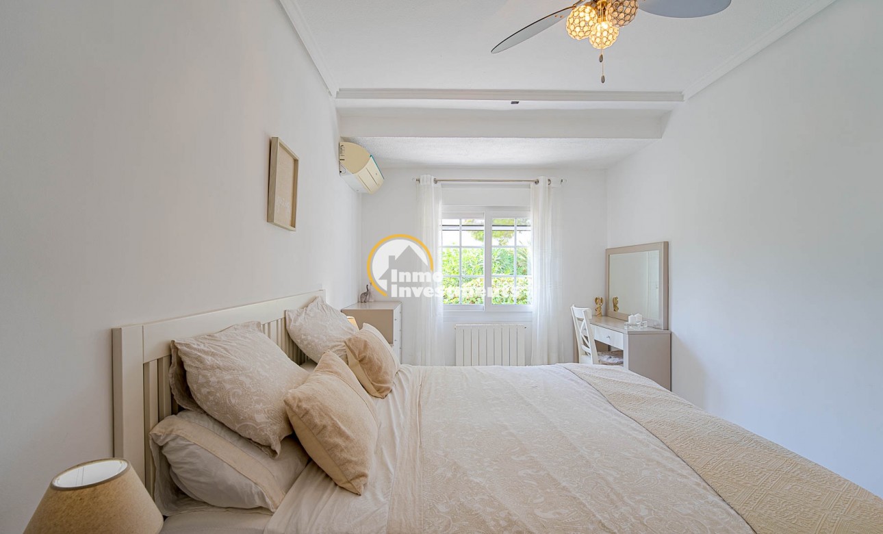 Gebrauchtimmobilien - Villa - Villamartin