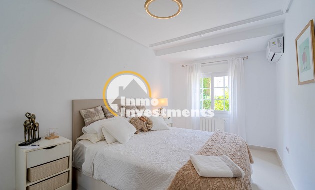 Gebrauchtimmobilien - Villa - Villamartin