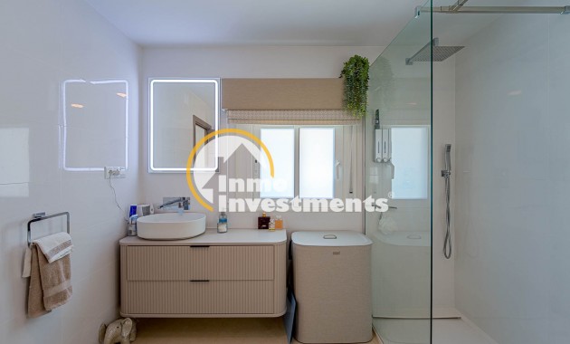 Gebrauchtimmobilien - Villa - Villamartin