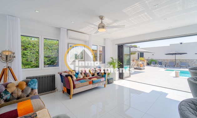 Gebrauchtimmobilien - Villa - Villamartin