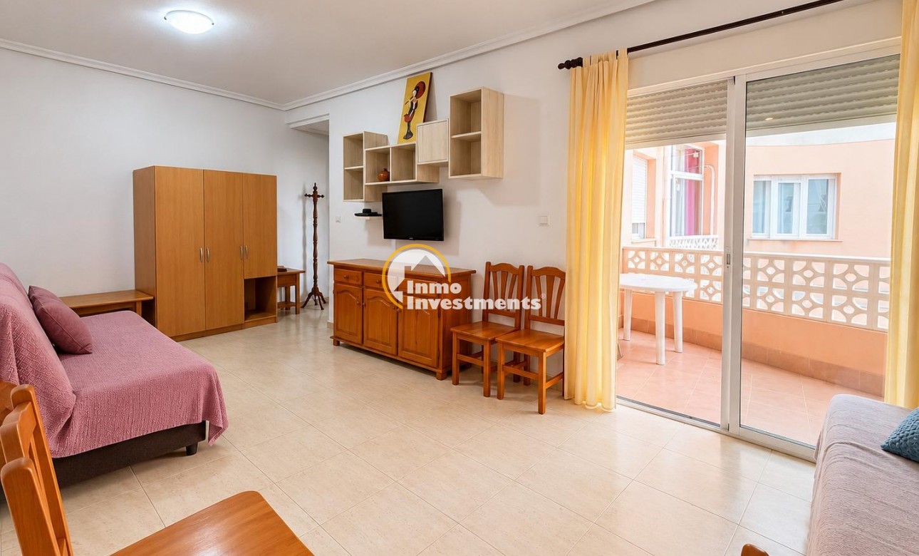 Resale - Studio  - Torrevieja - Estacion de autobuses