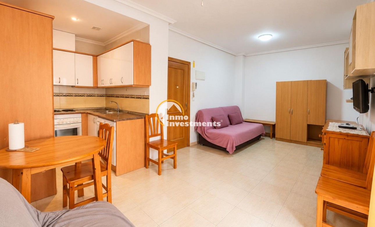 Resale - Studio  - Torrevieja - Estacion de autobuses