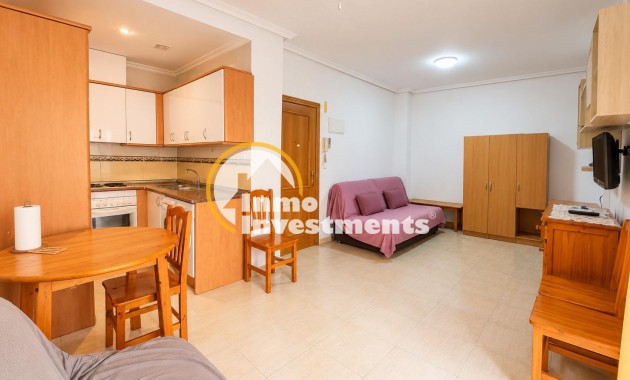 Resale - Studio  - Torrevieja - Estacion de autobuses