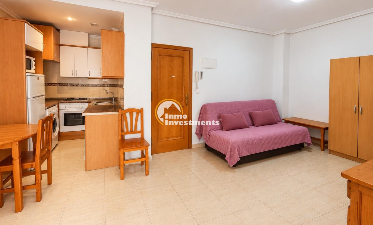 Resale - Studio  - Torrevieja - Estacion de autobuses