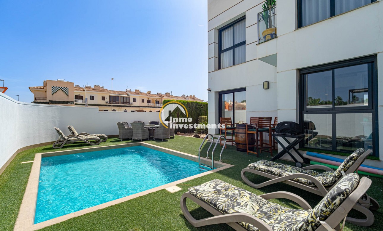 Reventa - Chalet independiente - Ciudad Quesada