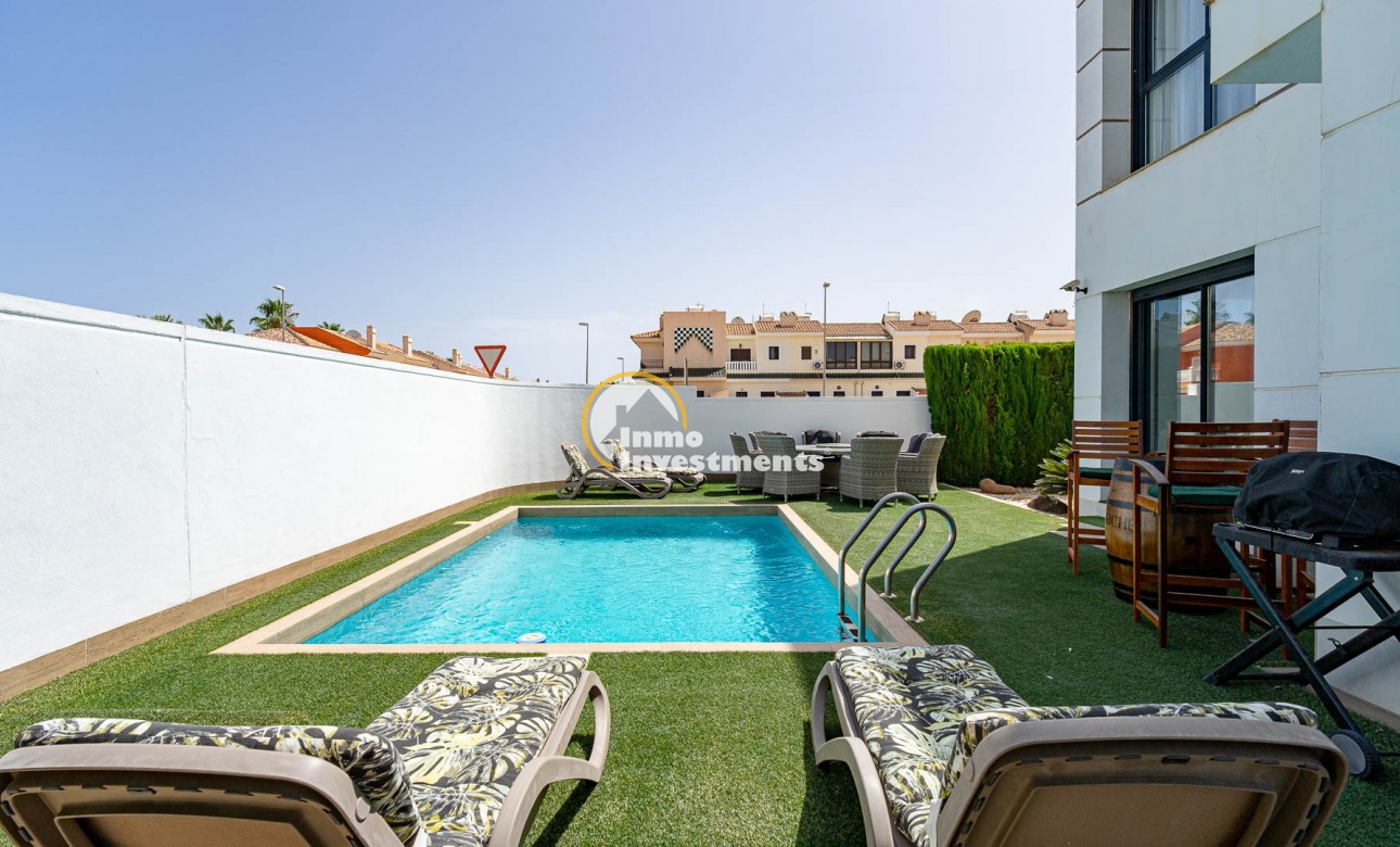 Reventa - Chalet independiente - Ciudad Quesada