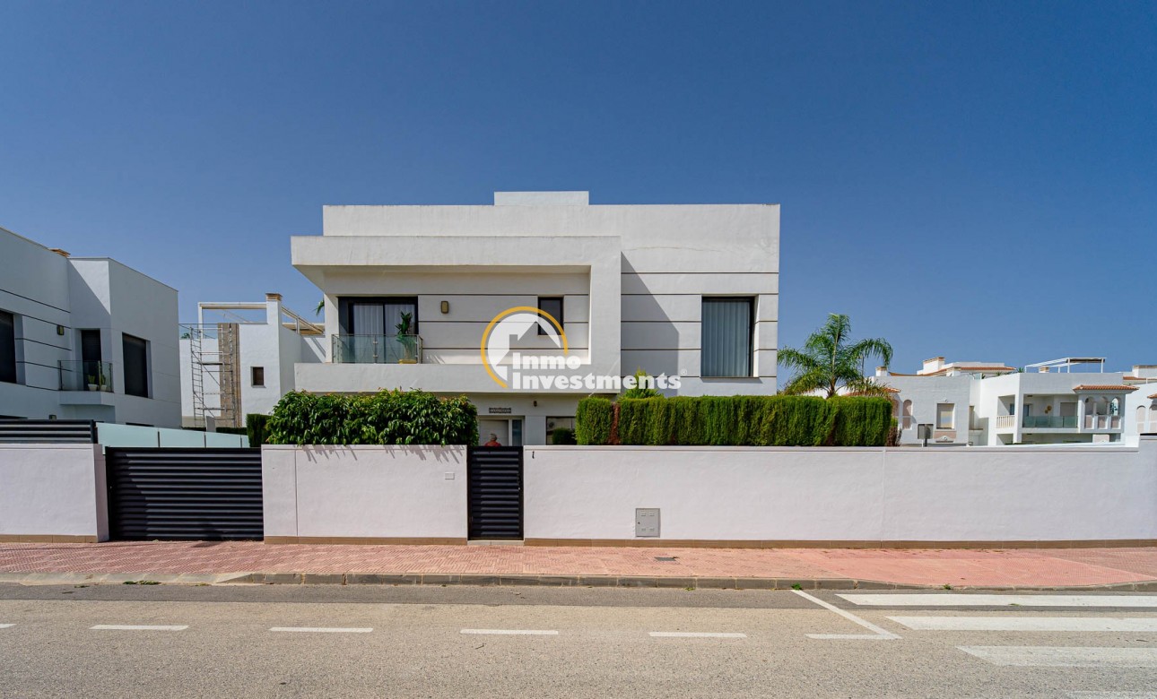 Reventa - Chalet independiente - Ciudad Quesada
