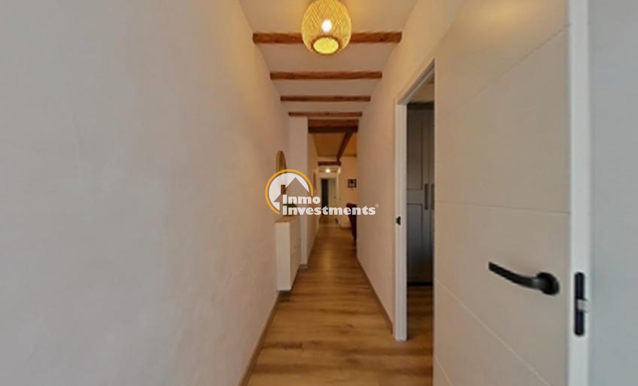 Resale - Villa - Formentera del Segura - CENTRO