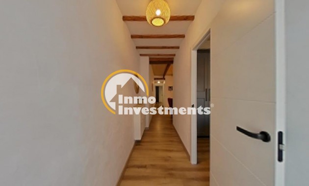 Resale - Villa - Formentera del Segura - CENTRO