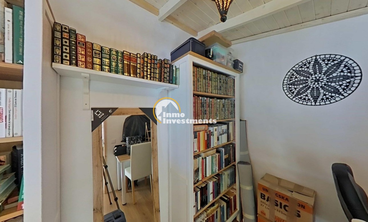 Resale - Villa - Formentera del Segura - CENTRO