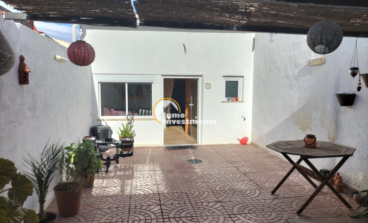 Resale - Villa - Formentera del Segura - CENTRO