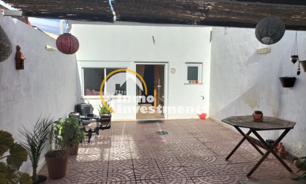 Resale - Villa - Formentera del Segura - CENTRO