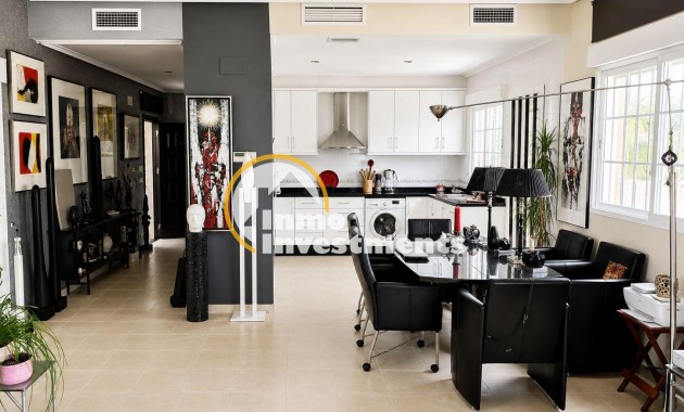 Resale - Villa - San Fulgencio - La Marina