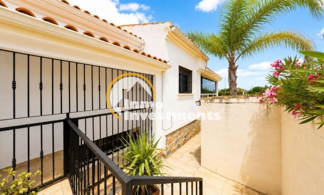 Resale - Villa - San Fulgencio - La Marina