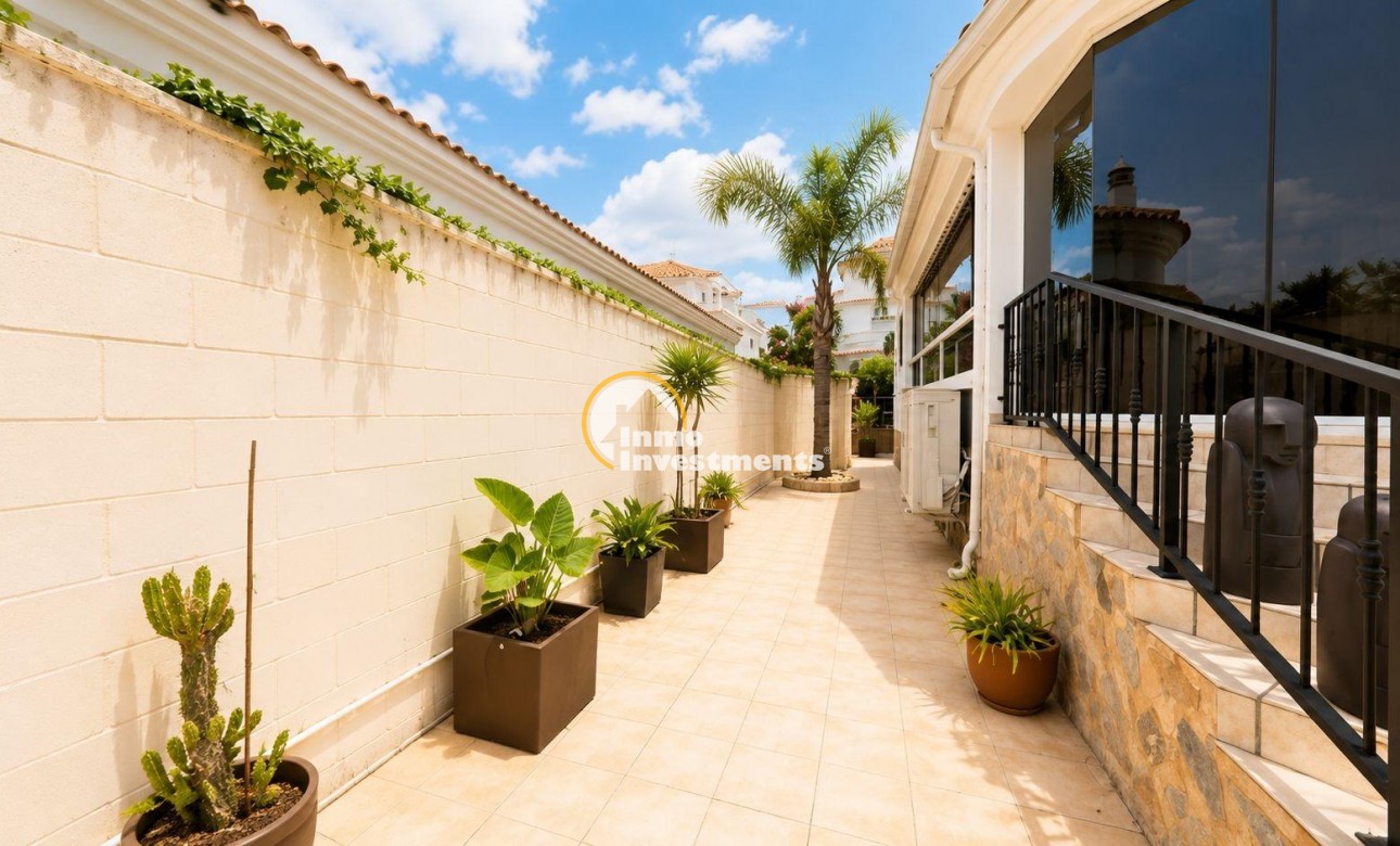 Resale - Villa - San Fulgencio - La Marina