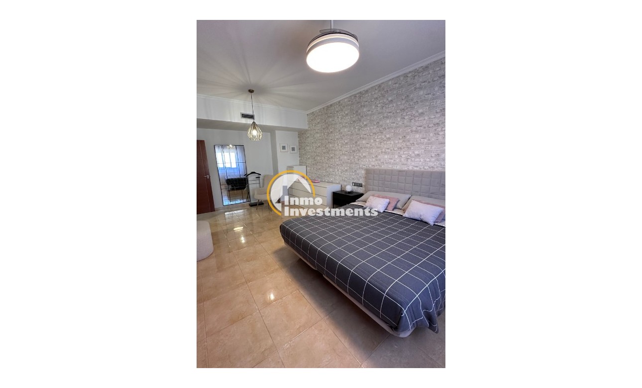 Resale - Apartment - San Miguel de Salinas - San Miguel