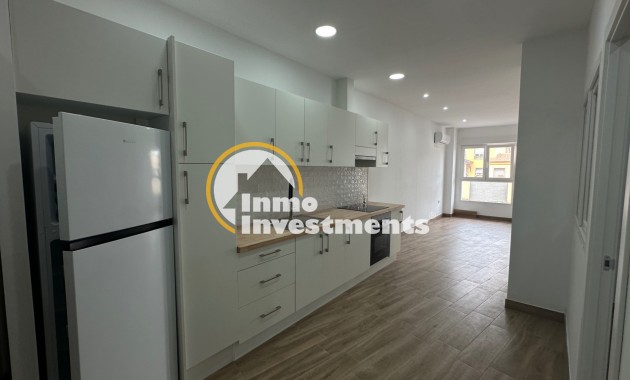 Resale - Apartment - Torrevieja - Centro