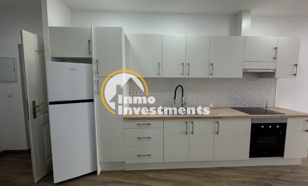 Resale - Apartment - Torrevieja - Centro