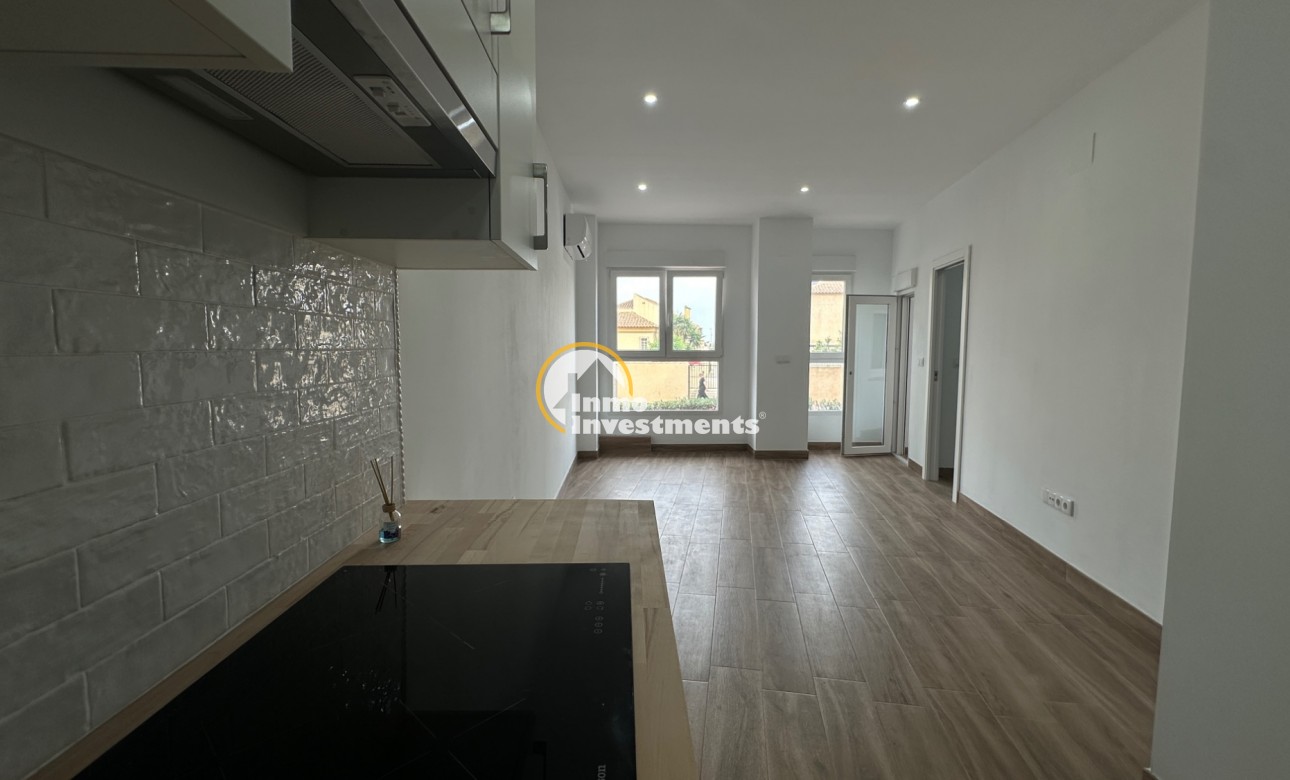 Resale - Apartment - Torrevieja - Centro