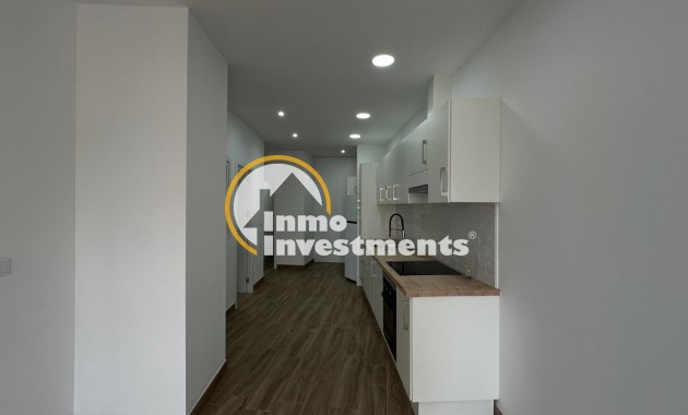 Resale - Apartment - Torrevieja - Centro