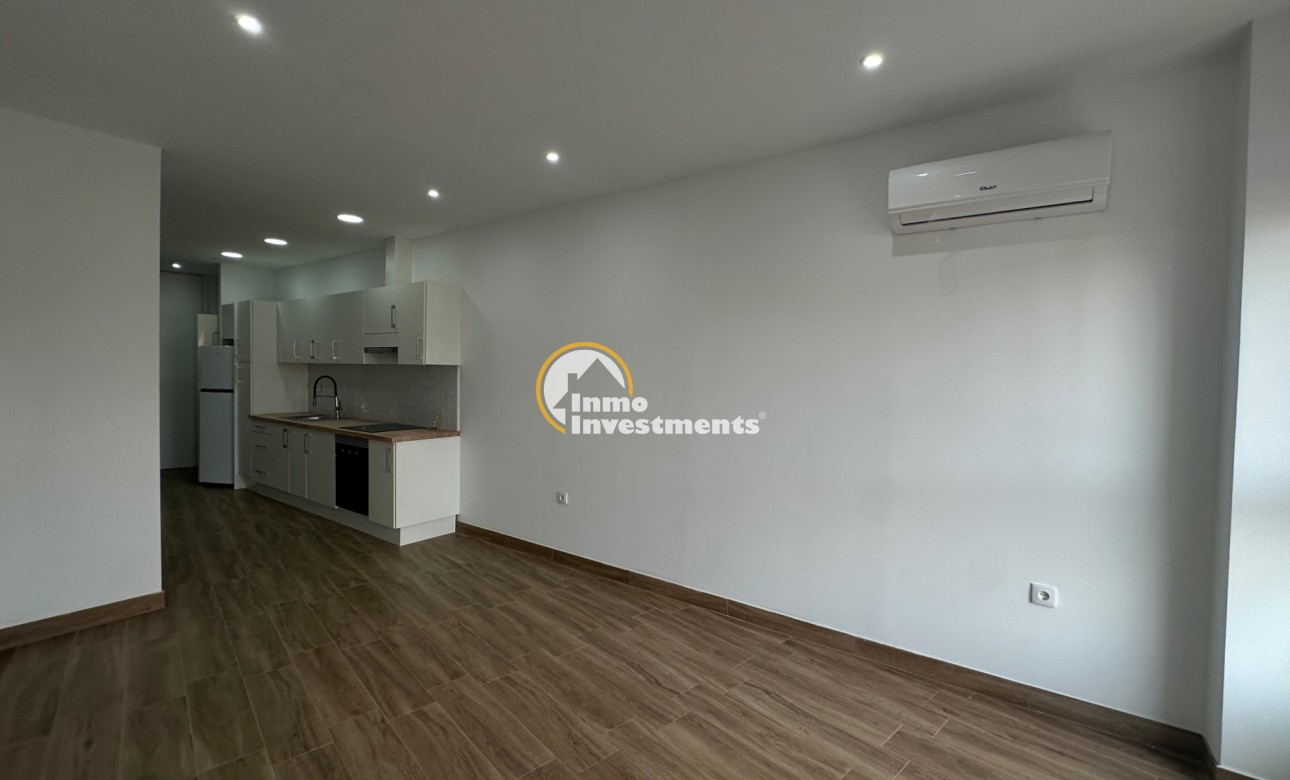 Resale - Apartment - Torrevieja - Centro