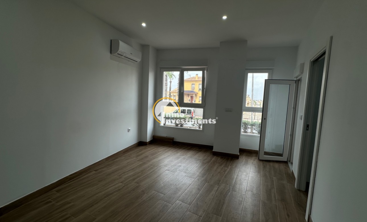 Resale - Apartment - Torrevieja - Centro