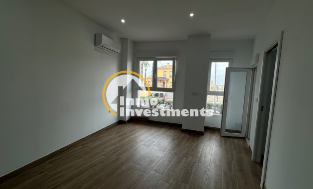 Resale - Apartment - Torrevieja - Centro