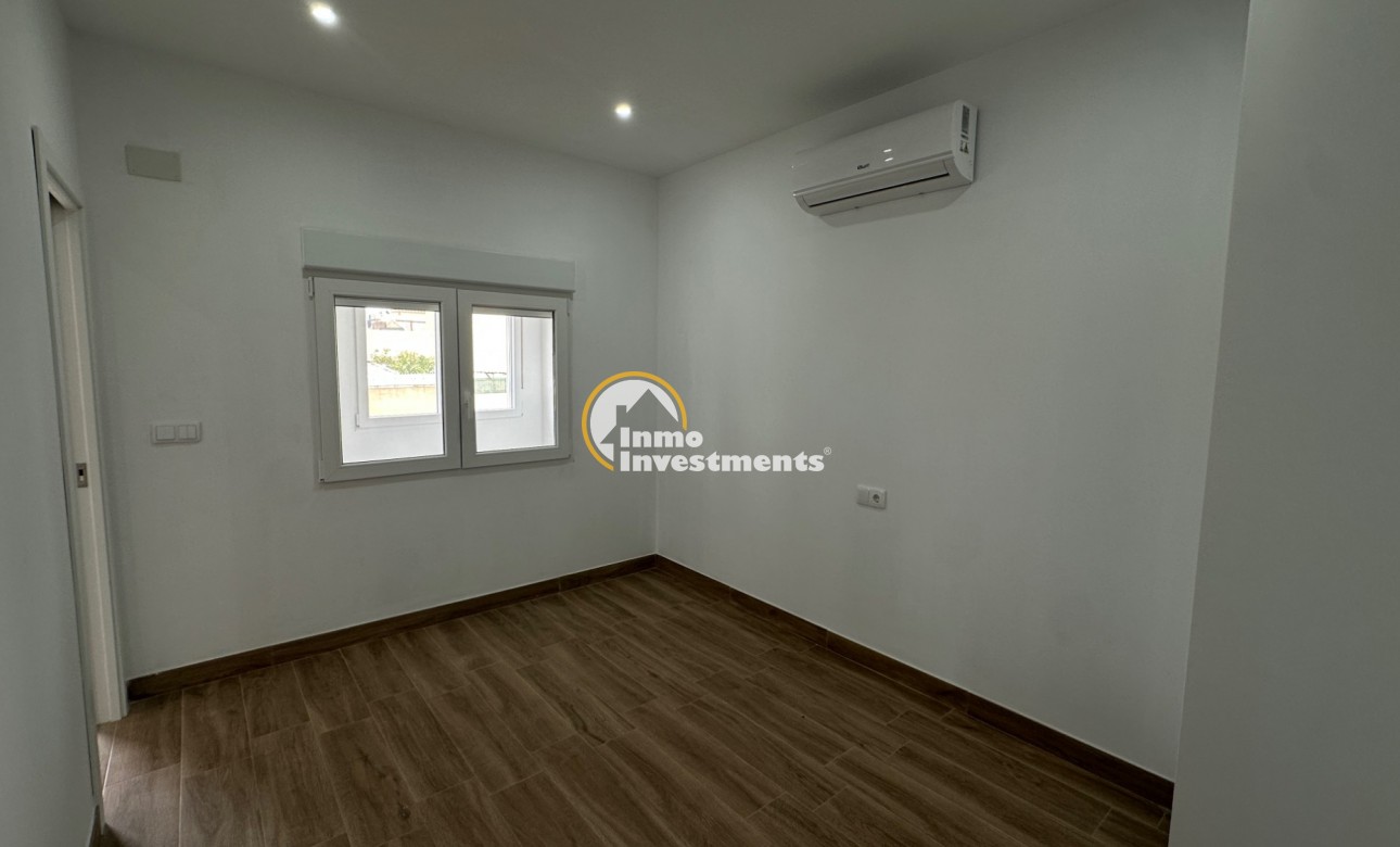 Resale - Apartment - Torrevieja - Centro