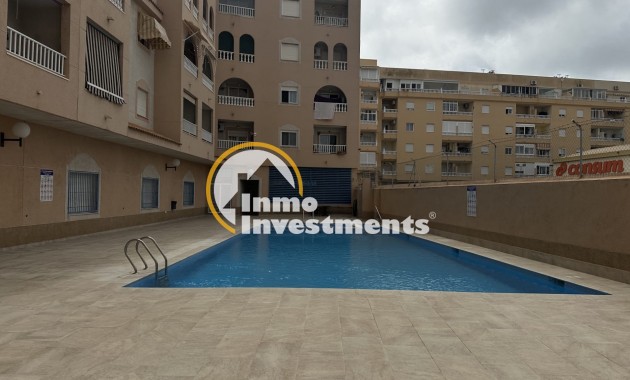 Resale - Apartment - Torrevieja - Centro