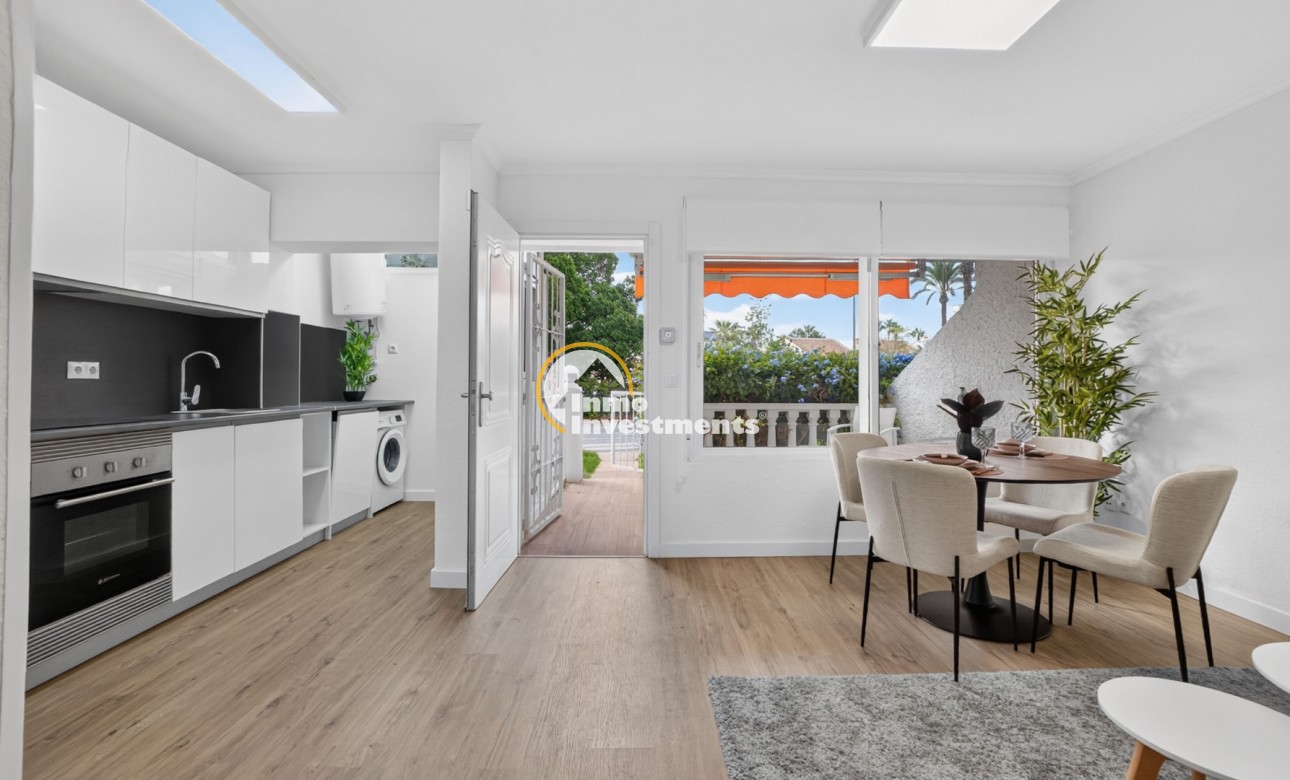 Resale - Bungalow - Orihuela - Villamartin