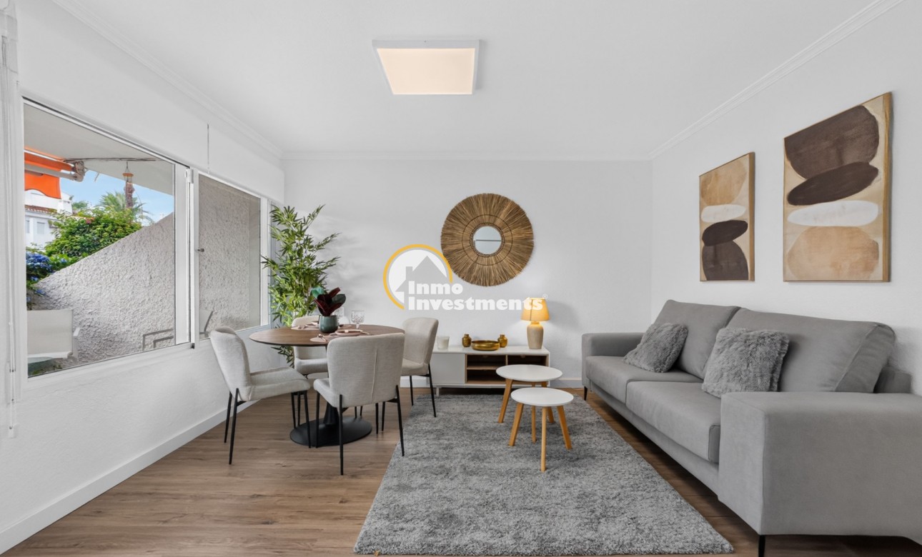 Resale - Bungalow - Orihuela - Villamartin