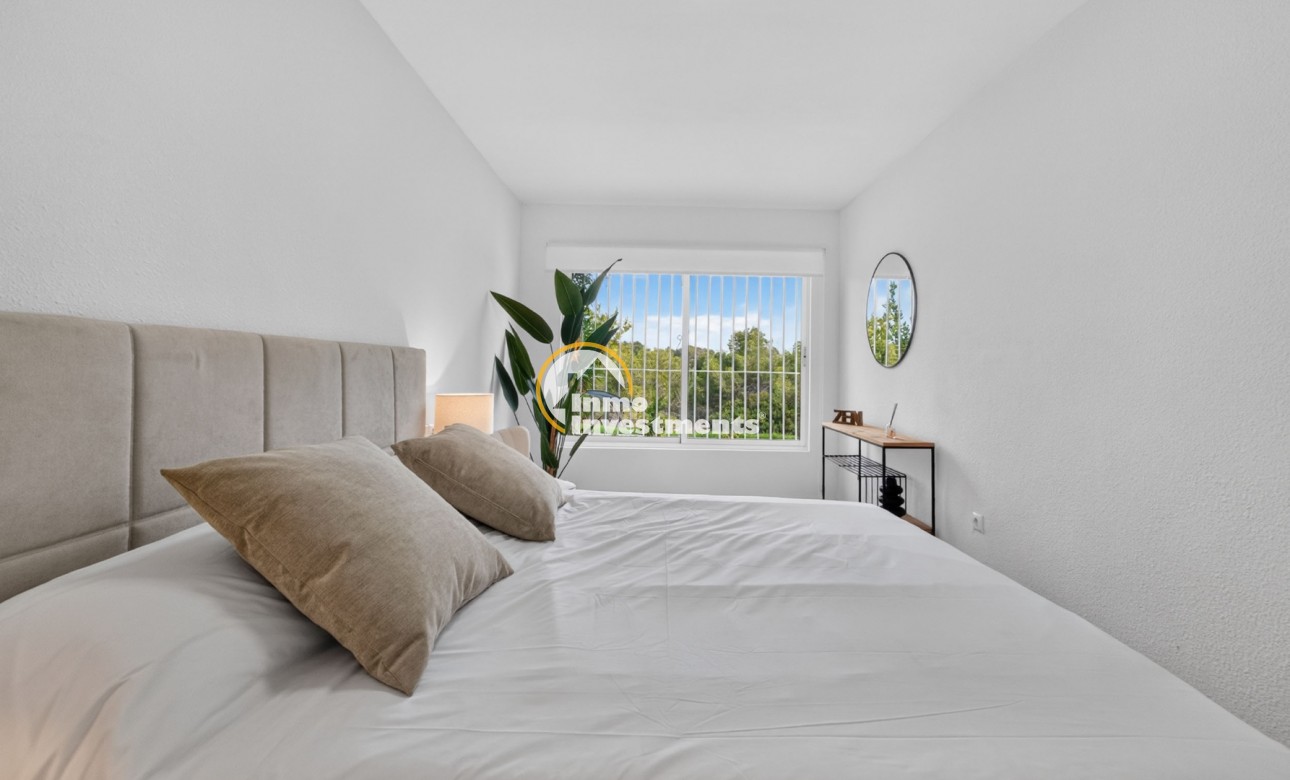 Resale - Bungalow - Orihuela - Villamartin