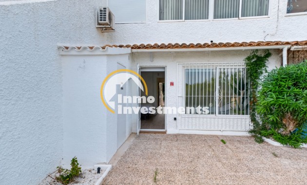 Resale - Bungalow - Orihuela - Villamartin