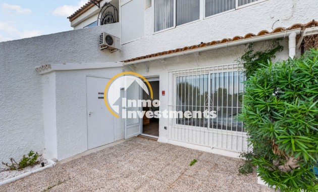 Resale - Bungalow - Orihuela - Villamartin