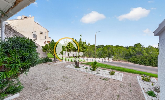 Resale - Bungalow - Orihuela - Villamartin