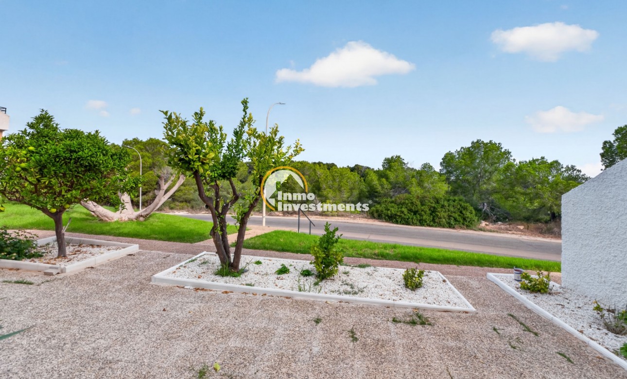 Resale - Bungalow - Orihuela - Villamartin