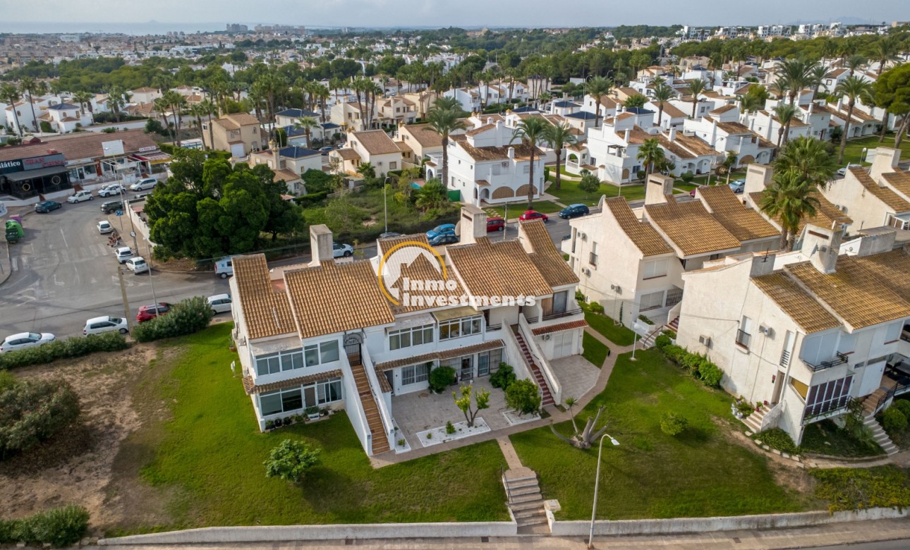 Resale - Bungalow - Orihuela - Villamartin
