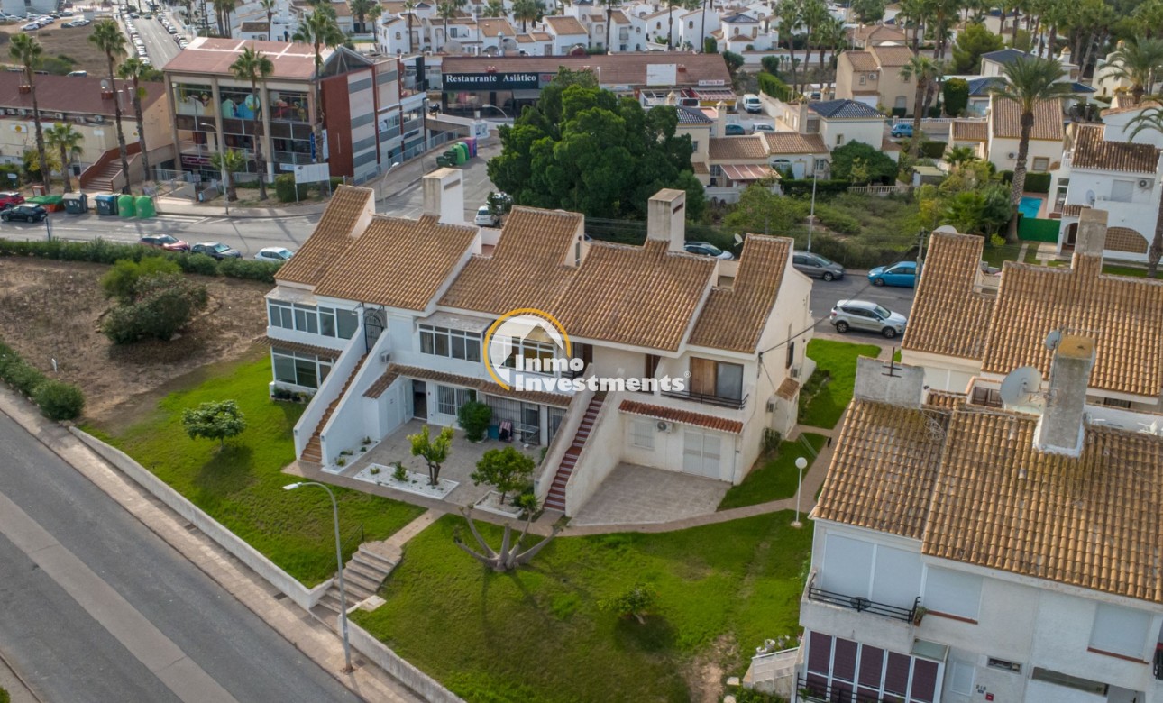 Resale - Bungalow - Orihuela - Villamartin