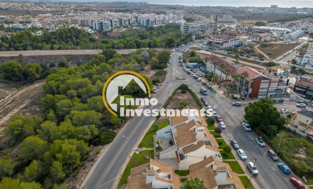 Resale - Bungalow - Orihuela - Villamartin