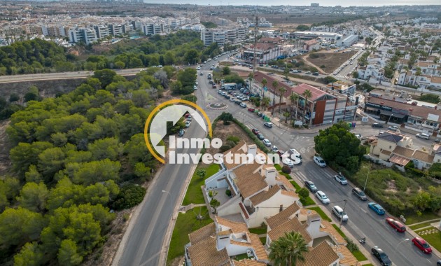 Resale - Bungalow - Orihuela - Villamartin