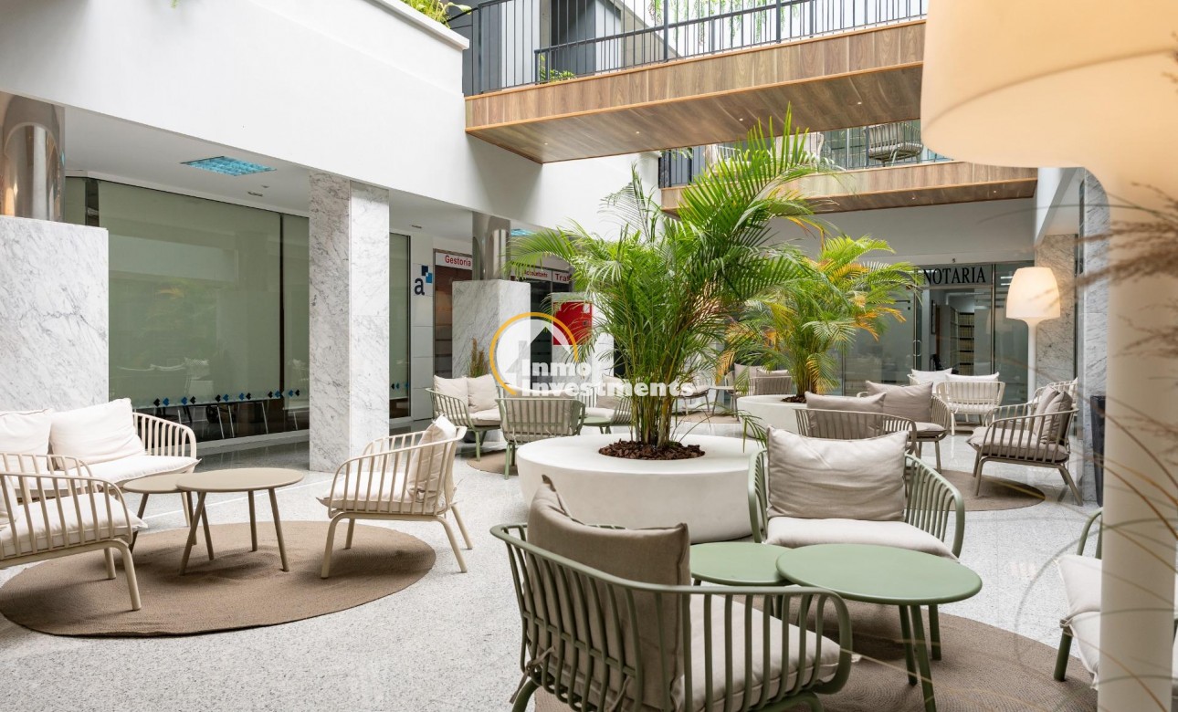 Long term rental - Commercial - Orihuela Costa - Playa Flamenca